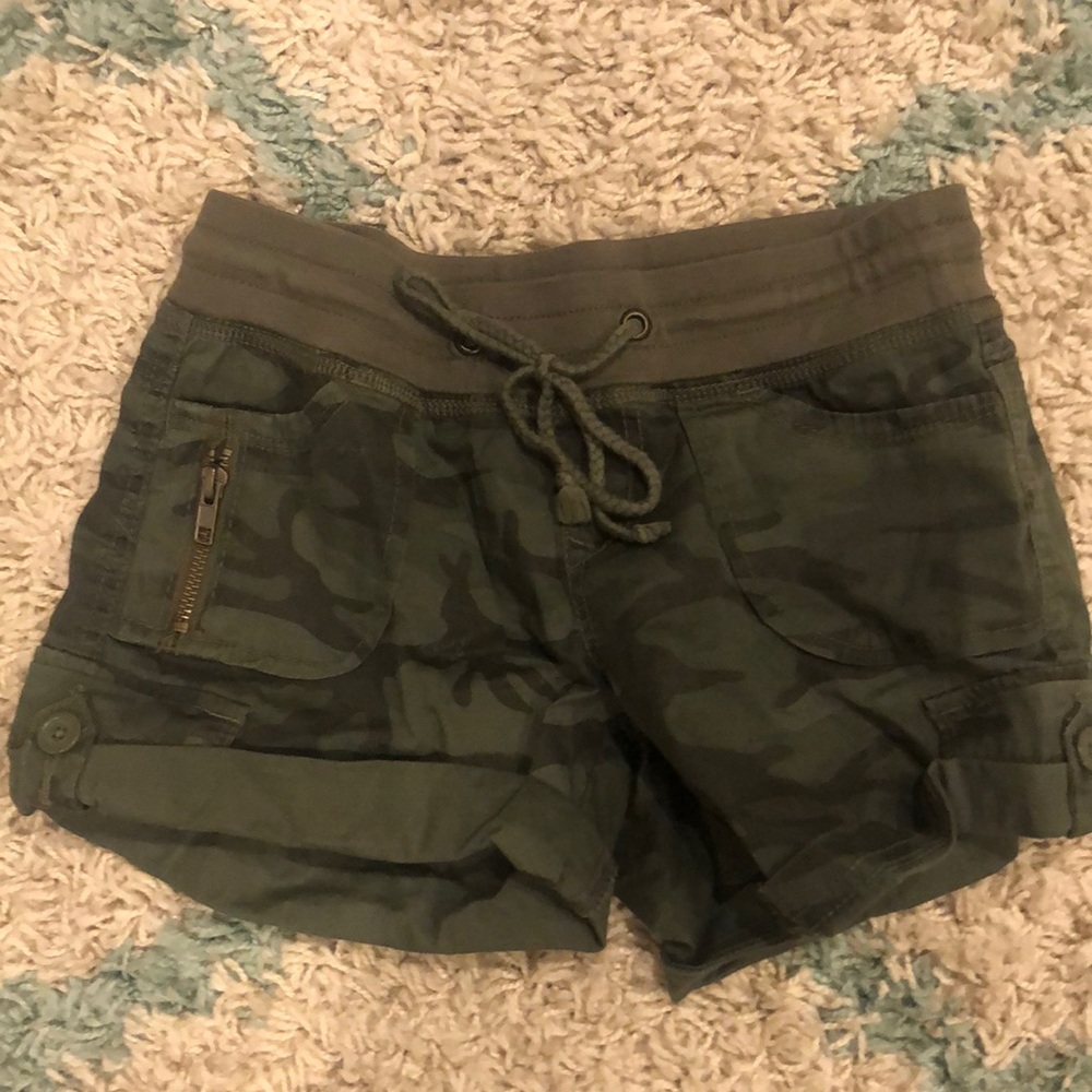 camo shorts
